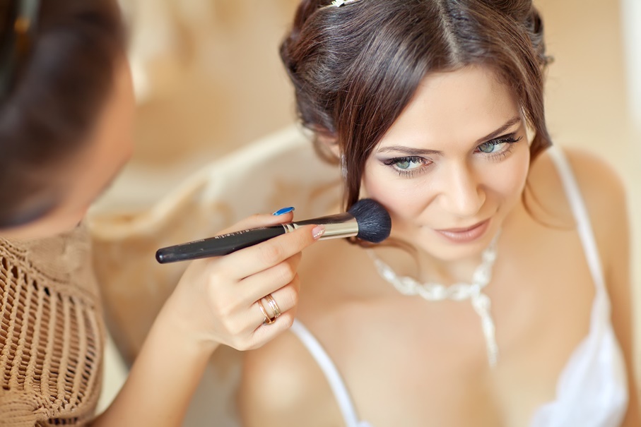 Bruids make-up door More Beauty